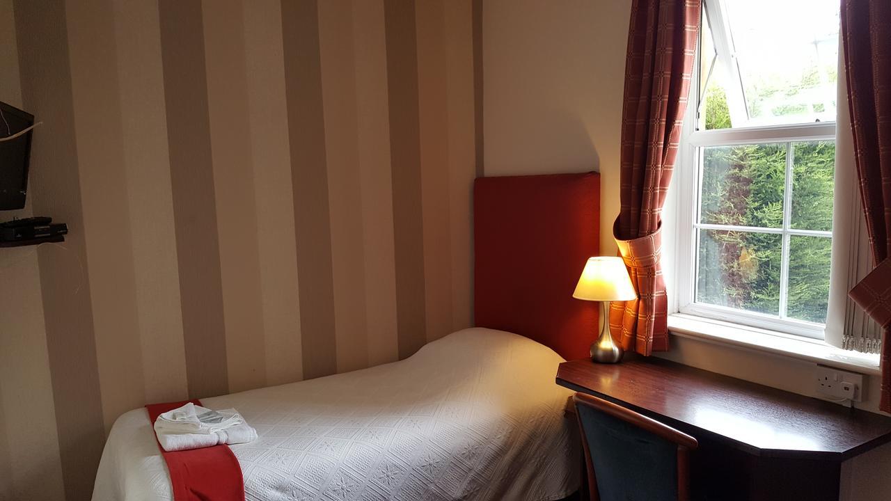 Edward Hotel Gloucester Exteriör bild